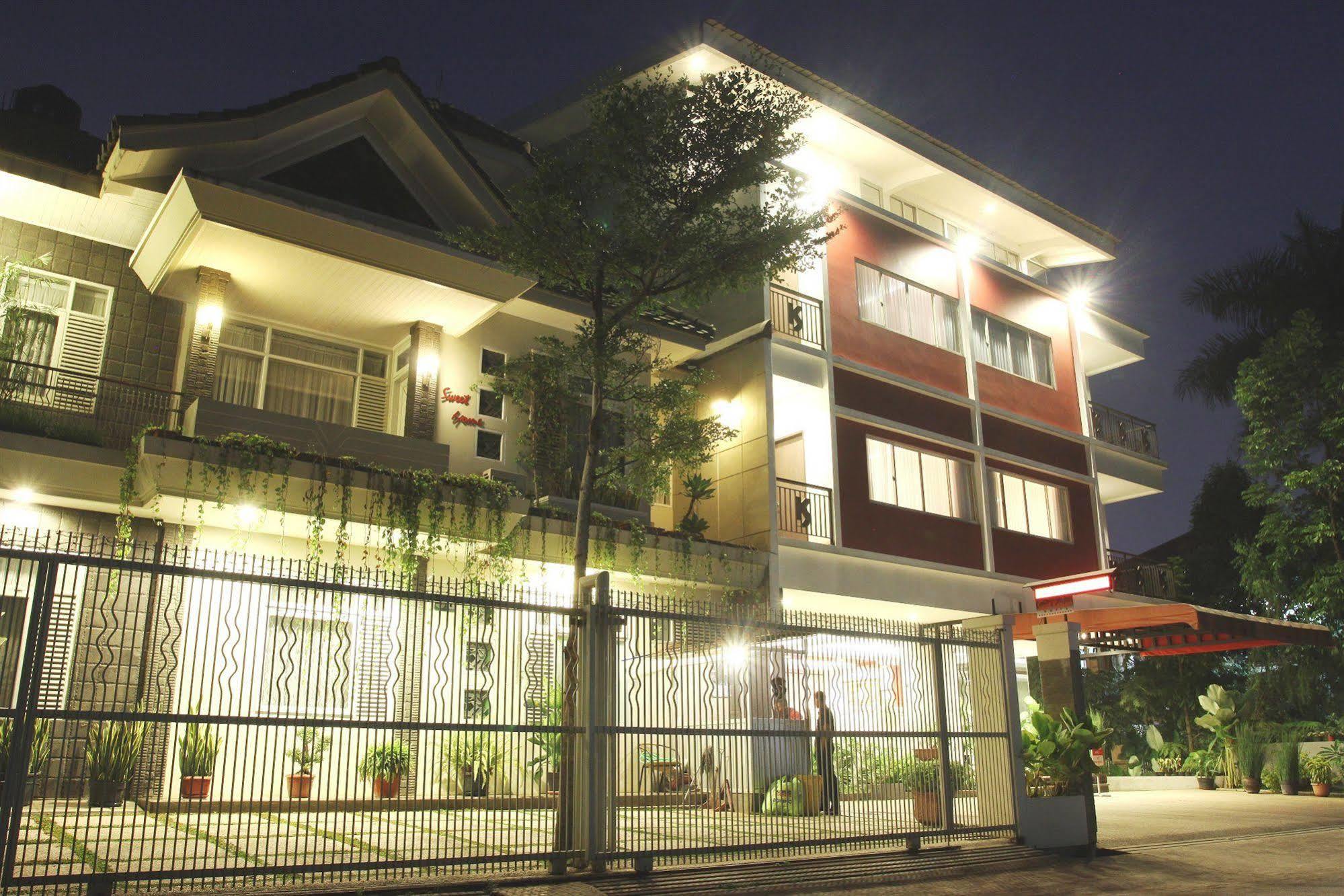 典藏o 10万隆甜蜜卡琳娜酒店 外观 照片